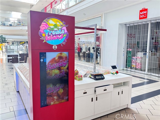 112 Plaza Drive, West Covina CA: https://media.crmls.org/medias/69697f9c-bd1e-460c-8a4c-b69df98bfe53.jpg