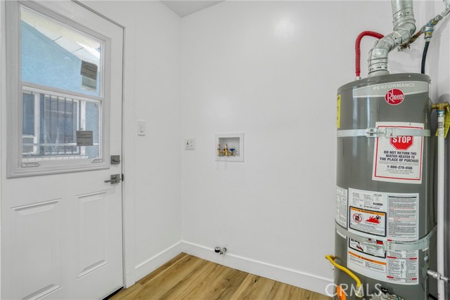 200 N Willow Avenue, Compton CA: https://media.crmls.org/medias/696998bb-0a85-490d-abac-4f34f1e3d43e.jpg