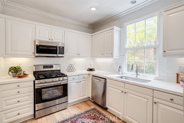 Detail Gallery Image 19 of 57 For 86 Canyoncrest, Irvine,  CA 92603 - 4 Beds | 2/1 Baths