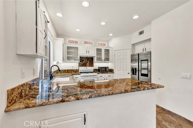 Detail Gallery Image 14 of 39 For 27 Cayman Brac, Aliso Viejo,  CA 92656 - 3 Beds | 2/1 Baths