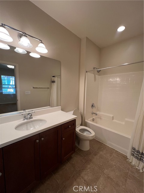 Detail Gallery Image 5 of 29 For 2303 Jefferson St #1210,  Torrance,  CA 90501 - 3 Beds | 3 Baths