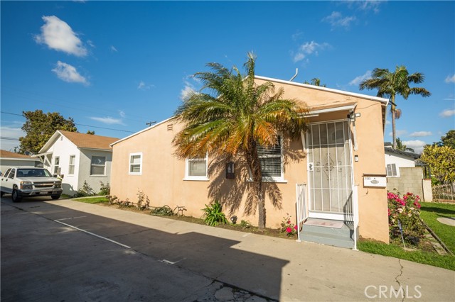 2123 Columbia Street, Long Beach, California 90810, ,Multi-Family,For Sale,Columbia,SB24066151