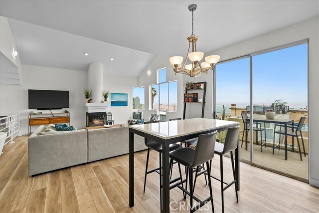 4216 Highland Avenue, Manhattan Beach, California 90266, 2 Bedrooms Bedrooms, ,2 BathroomsBathrooms,Residential,Sold,Highland,SB22108574