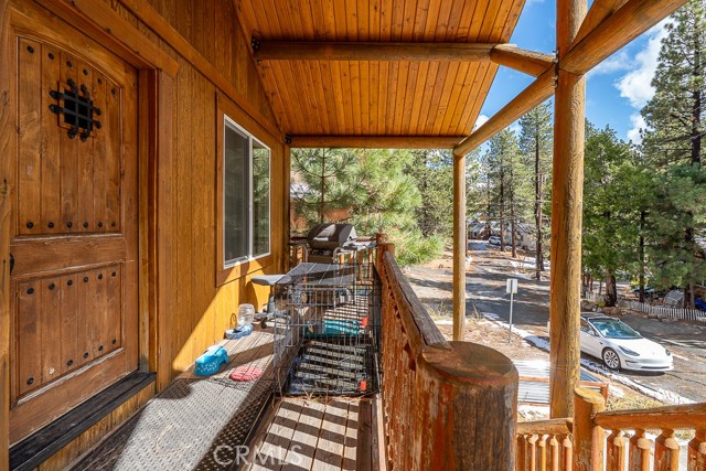 Detail Gallery Image 5 of 17 For 33332 Holcomb Creek, Green Valley Lake,  CA 92341 - 2 Beds | 2 Baths