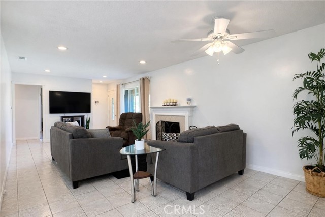 Detail Gallery Image 6 of 27 For 5686 Panama, Buena Park,  CA 90620 - 3 Beds | 2 Baths