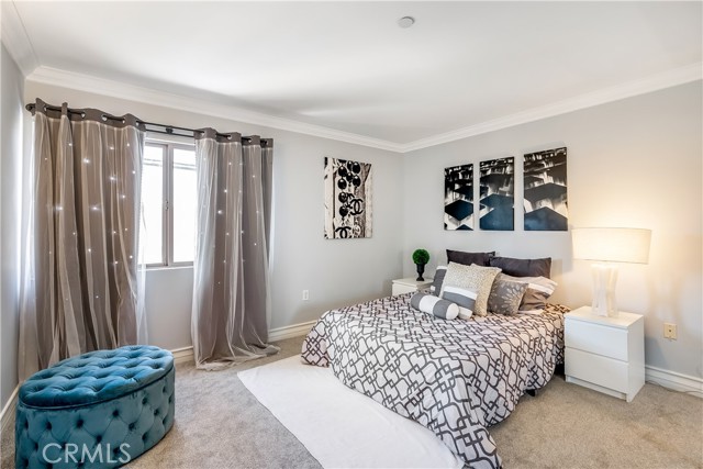 1417 S. Westgate, Los Angeles CA: https://media.crmls.org/medias/696e2037-6c56-4c37-86ae-cffbade7e331.jpg