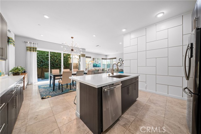 Detail Gallery Image 11 of 67 For 814 Beacon, Irvine,  CA 92618 - 3 Beds | 2/1 Baths