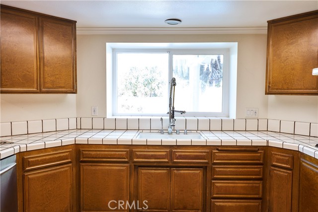 Detail Gallery Image 7 of 43 For 1035 English Oaks, Arcadia,  CA 91006 - 4 Beds | 2/1 Baths