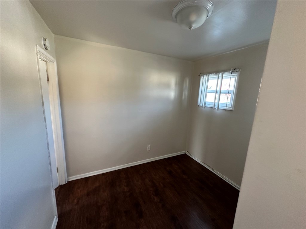 Detail Gallery Image 7 of 9 For 936 W Foothill Bld #17,  Azusa,  CA 91702 - 1 Beds | 1 Baths
