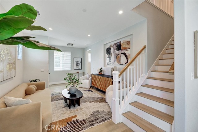 Detail Gallery Image 8 of 36 For 617 E Walnut Ave, Monrovia,  CA 91016 - 3 Beds | 3 Baths
