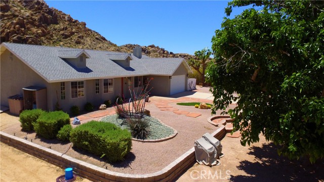 24212 Kansa Road, Apple Valley CA: https://media.crmls.org/medias/696f94f7-8467-4aba-b6c4-2805ce8943b4.jpg
