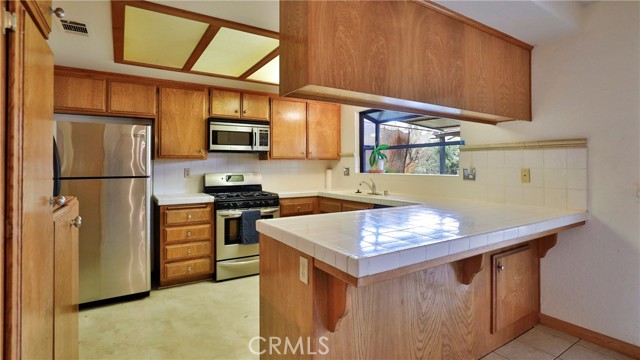 27181 Terra Vista, Hemet CA: https://media.crmls.org/medias/69700873-5578-44f9-afe1-e7afb1cd034f.jpg