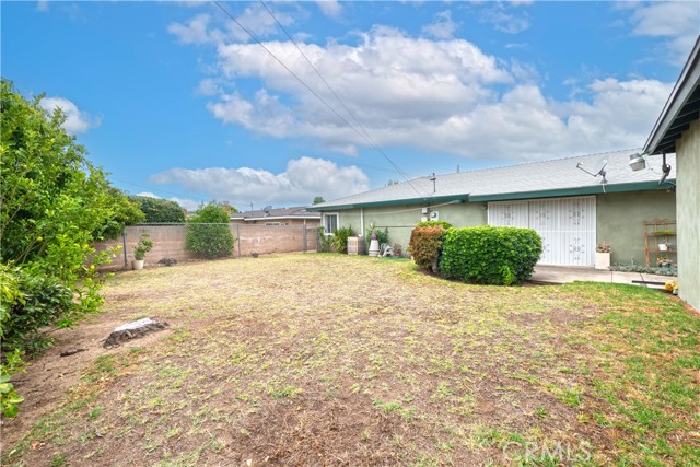 2996 Gladstone Street, Pomona CA: https://media.crmls.org/medias/69701624-353b-44fc-8028-1b34eeaac622.jpg