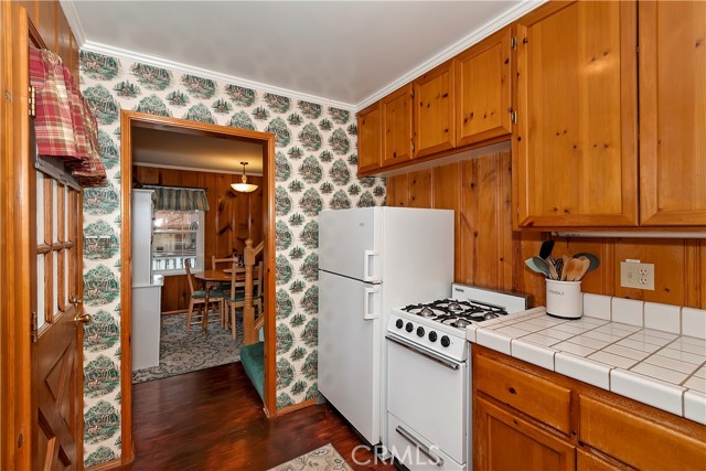 Detail Gallery Image 21 of 33 For 41496 Oak, Big Bear Lake,  CA 92315 - 2 Beds | 1/1 Baths