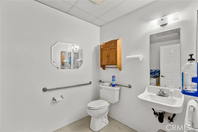 713 S Anaheim Boulevard, Anaheim CA: https://media.crmls.org/medias/6970d353-db41-4cfc-8437-31f78a3f1473.jpg