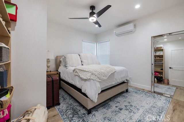 Detail Gallery Image 19 of 75 For 236 Camellia Ln, Costa Mesa,  CA 92627 - 5 Beds | 3 Baths