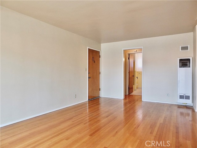 Detail Gallery Image 8 of 39 For 1724 E 1st St #9,  Long Beach,  CA 90802 - 1 Beds | 1 Baths