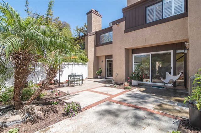 916 Lombard Court, Costa Mesa, CA 92626