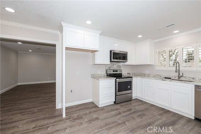 Detail Gallery Image 13 of 44 For 2025 Summerset St, Atwater,  CA 95301 - 3 Beds | 2 Baths