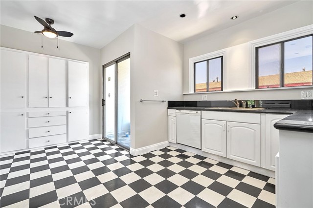 Detail Gallery Image 21 of 38 For 6671 De Longpre Ave, Los Angeles,  CA 90028 - 2 Beds | 2 Baths