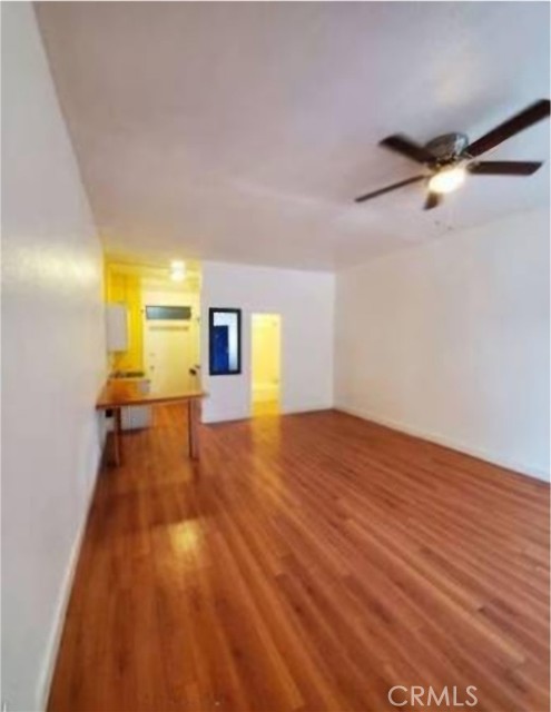 101 Dudley Ave, Venice CA: https://media.crmls.org/medias/69732bba-b0b6-401c-9fdb-4bc0d570cd96.jpg