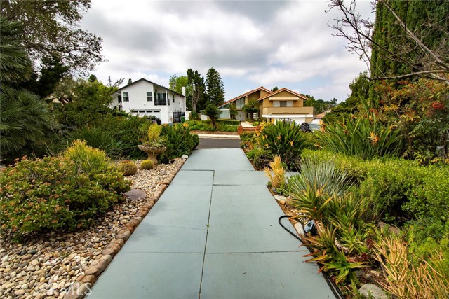 11958 Darby Avenue, Porter Ranch CA: https://media.crmls.org/medias/6973410d-a92e-492d-b2ae-1dfaf467027b.jpg