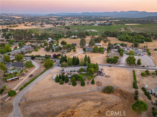 Detail Gallery Image 59 of 64 For 820 Golden Meadow Dr, Paso Robles,  CA 93446 - 5 Beds | 3 Baths