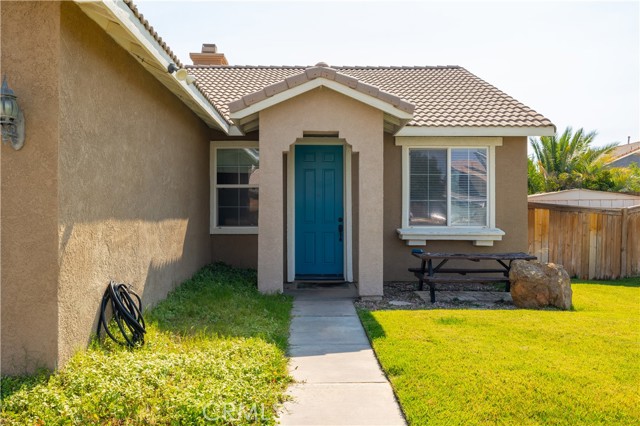 8421 Long View Avenue, Hesperia CA: https://media.crmls.org/medias/697450e7-cbdc-4a54-8125-b4a5e25e2551.jpg