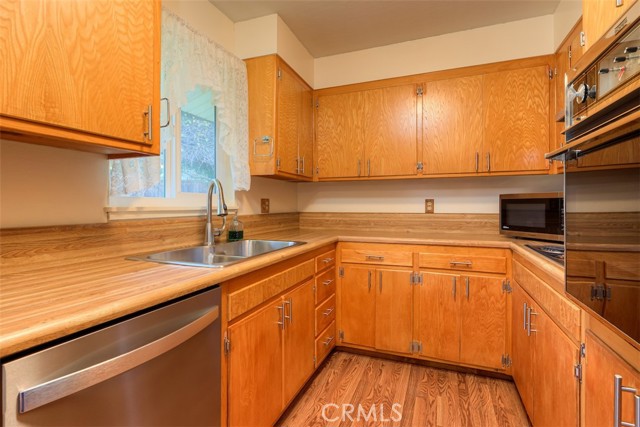 Detail Gallery Image 10 of 33 For 233 Skyline Bld, Oroville,  CA 95966 - 3 Beds | 2 Baths