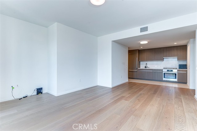 Detail Gallery Image 8 of 10 For 889 Francisco St #2611,  Los Angeles,  CA 90017 - 1 Beds | –/1 Baths