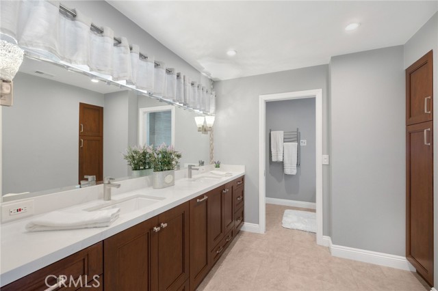 Detail Gallery Image 17 of 30 For 17440 Olive Tree Cir, Yorba Linda,  CA 92886 - 4 Beds | 2/1 Baths