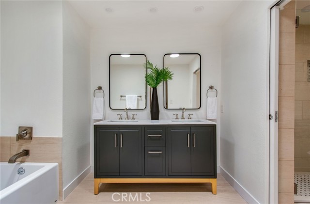 621 Lido Park Drive, Newport Beach CA: https://media.crmls.org/medias/69768c35-73cd-4827-a27b-3c906bc00a64.jpg