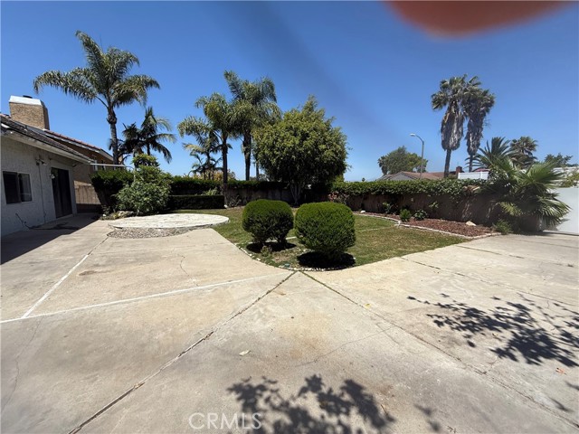 Detail Gallery Image 1 of 26 For 25352 Hillary Ln, Laguna Hills,  CA 92653 - 5 Beds | 3 Baths