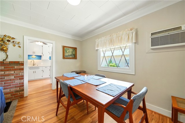 438 N Pasadena Avenue, Glendora CA: https://media.crmls.org/medias/69772839-2ae6-44be-b41d-6083af6be68d.jpg