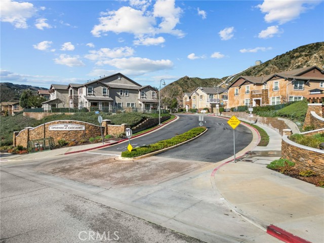 Detail Gallery Image 1 of 25 For 16706 Nicklaus Dr #77,  Sylmar,  CA 91342 - 2 Beds | 2 Baths