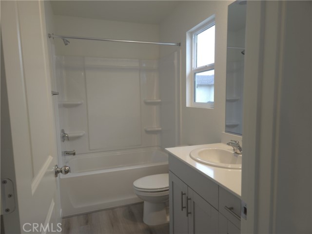 Detail Gallery Image 9 of 10 For 951 Pico, Chico,  CA 95973 - 4 Beds | 2/1 Baths