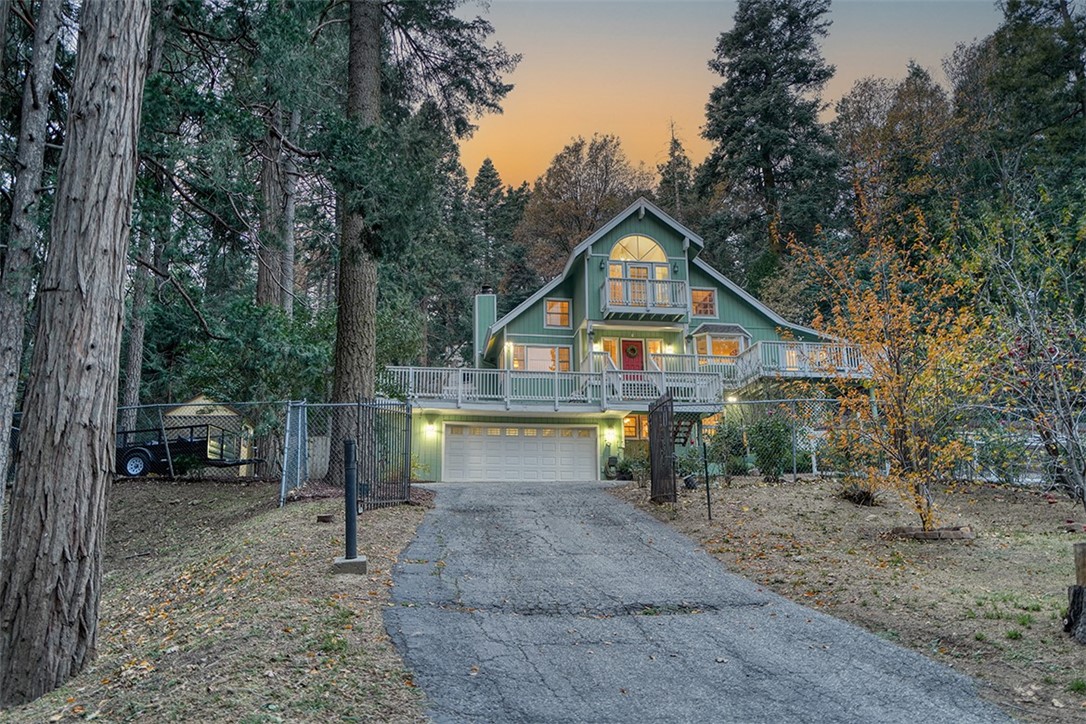 25285 Forest Lake Dr, Crestline, CA 92325