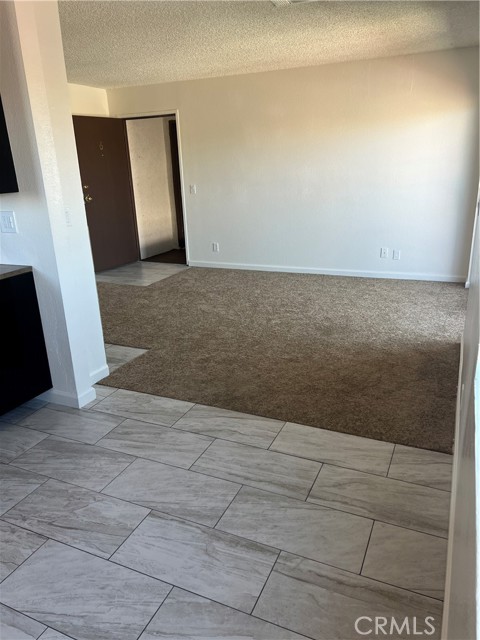 Detail Gallery Image 5 of 22 For 454 E Avenue Q3 #8,  Palmdale,  CA 93550 - 2 Beds | 2 Baths