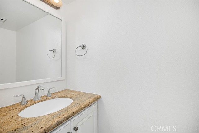 15 Havre Court, Lake Forest CA: https://media.crmls.org/medias/69791cfa-be7b-418b-8365-bbf366abd99b.jpg