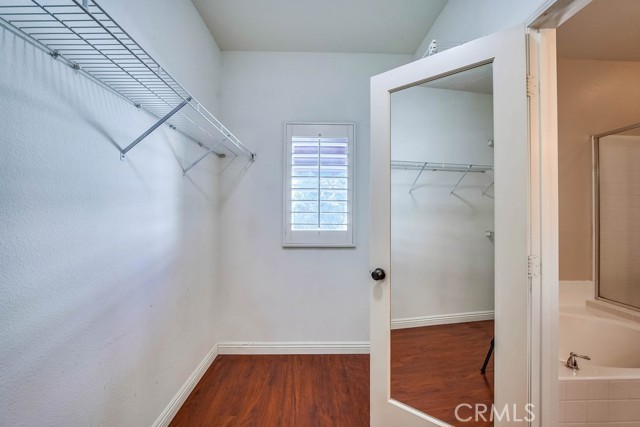 45 Olivehurst, Irvine CA: https://media.crmls.org/medias/69797a6b-b429-488b-afe8-fde4b4d2879d.jpg