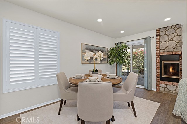 Detail Gallery Image 10 of 26 For 105 Grand Ave #D,  Monrovia,  CA 91016 - 3 Beds | 2/1 Baths