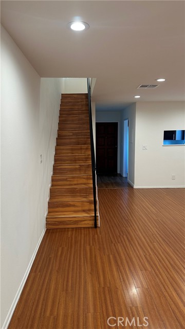 Detail Gallery Image 2 of 22 For 404 Concord #4,  Glendale,  CA 91203 - 2 Beds | 1/1 Baths