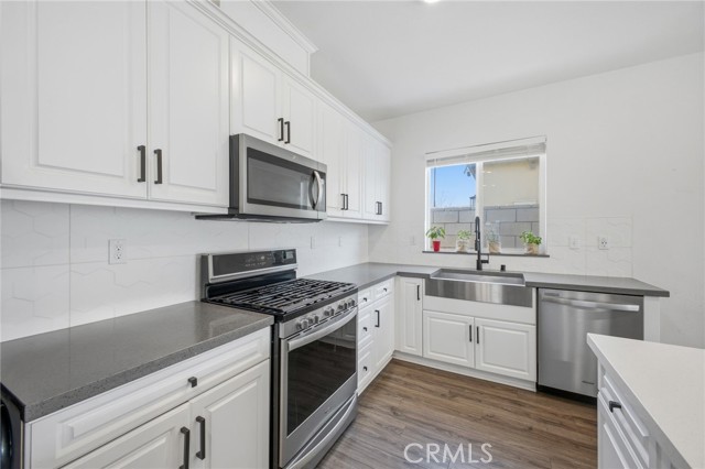 Image 13 of 75 For 26459 Wreath Court