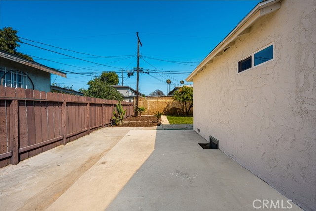 Detail Gallery Image 26 of 26 For 1106 S Washington, Compton,  CA 90221 - 3 Beds | 1 Baths