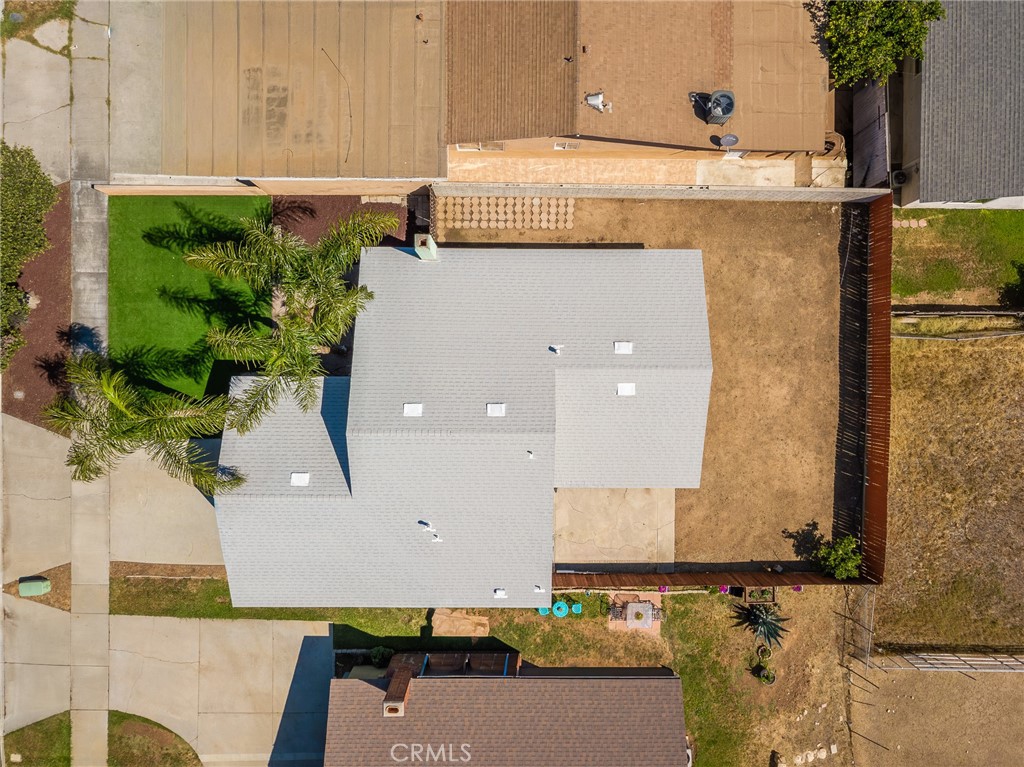https://media.crmls.org/medias/697acf89-2f6a-40a0-815a-2c4c28f5b663.jpg?preset=X-Large