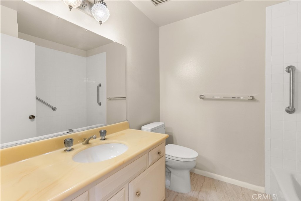 MLS #OC25219195 image #19