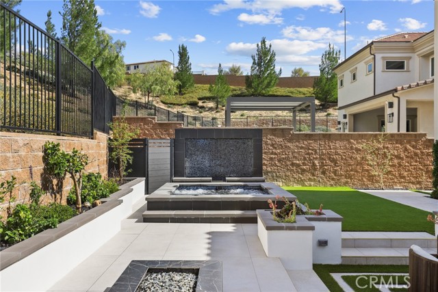 20535 W Bluebird Court, Porter Ranch CA: https://media.crmls.org/medias/697b34de-1827-401c-91d6-54d5765c69d0.jpg