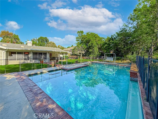 Image 55 of 60 For 17424 Superior