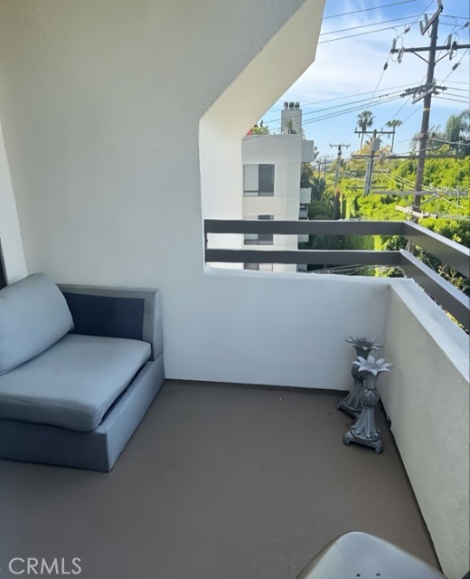 Detail Gallery Image 8 of 23 For 911 N Kings Rd #310,  West Hollywood,  CA 90069 - 2 Beds | 2 Baths