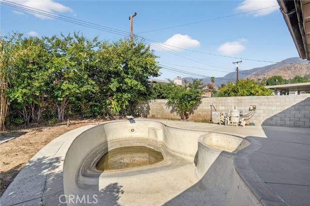 Detail Gallery Image 7 of 33 For 3924 Modesto, San Bernardino,  CA 92404 - 3 Beds | 2 Baths